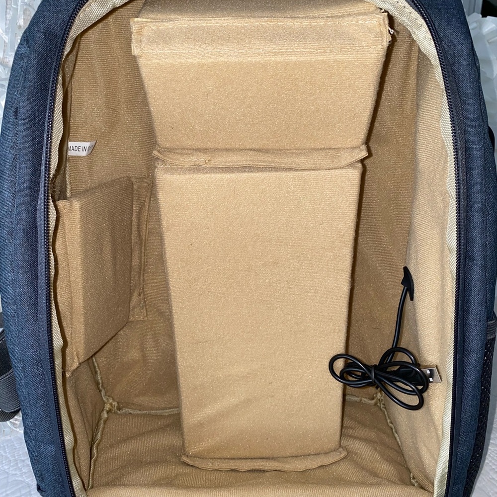 G-raphy Camera Backpack - Picture 10 of 15